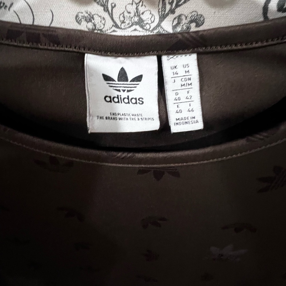 Adidas Brown Tee with Logo Accents - Picture 5 of 5
